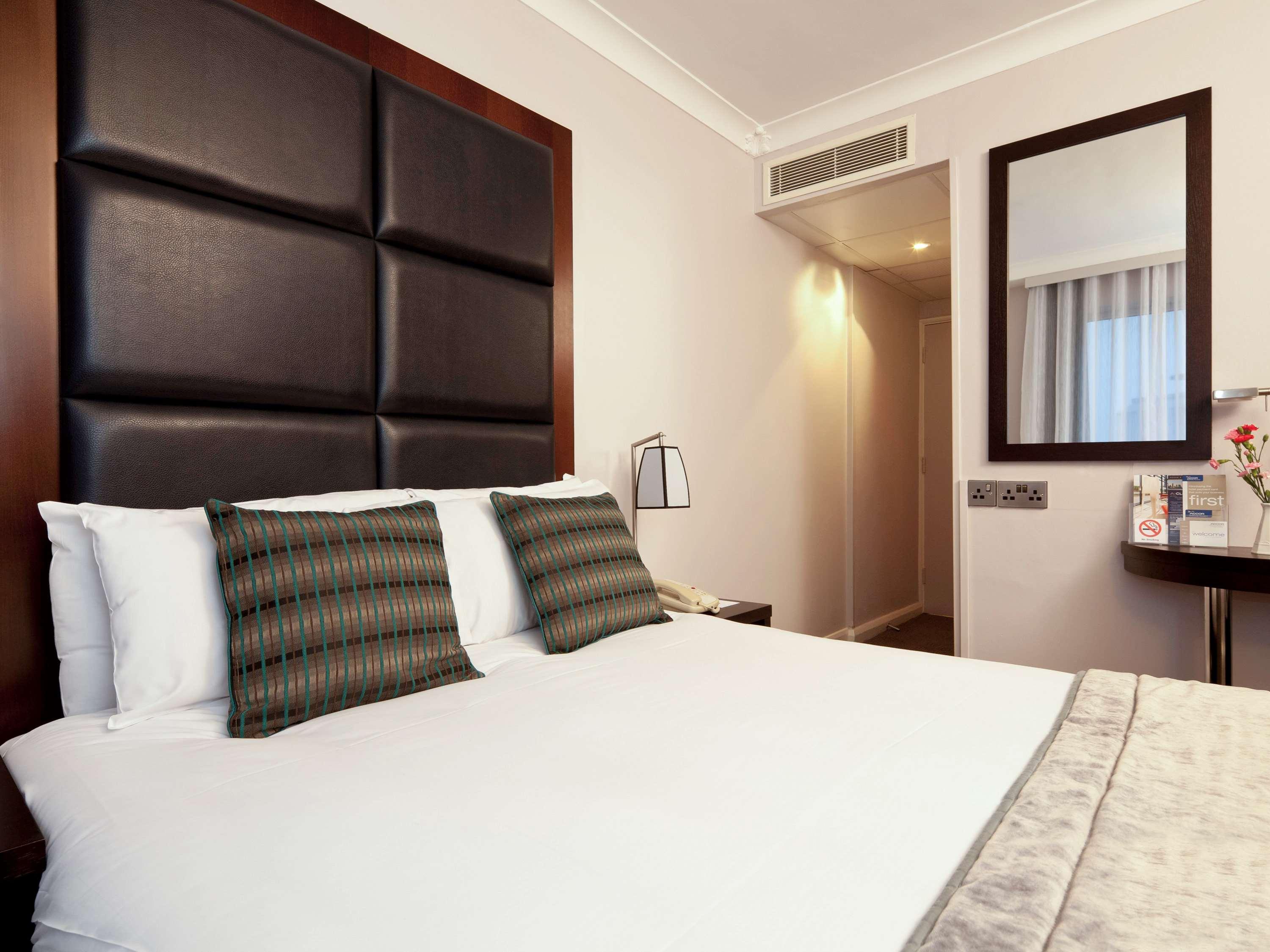 Mercure London Kensington Hotel Bagian luar foto