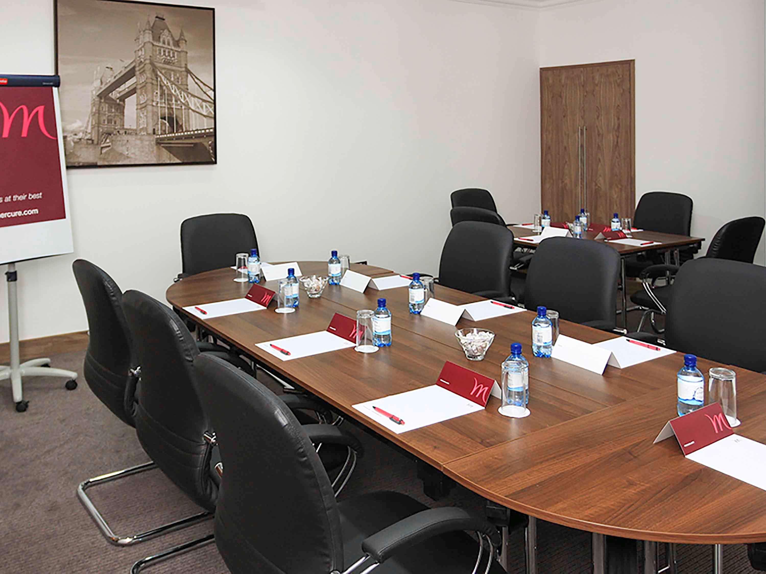 Mercure London Kensington Hotel Bagian luar foto